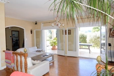 Maison à vendre 8 pièces ANGOULEME (16) Secteur SAINT-CYBARD 5 chambres, jardin, piscine, double garage