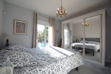 Maison à vendre 8 pièces ANGOULEME (16) Secteur SAINT-CYBARD 5 chambres, jardin, piscine, double garage