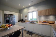 Maison à vendre 8 pièces ANGOULEME (16) Secteur SAINT-CYBARD 5 chambres, jardin, piscine, double garage