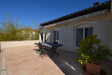 Maison à vendre 8 pièces ANGOULEME (16) Secteur SAINT-CYBARD 5 chambres, jardin, piscine, double garage