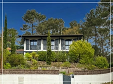 SOORTS-HOSSEGOR – CONFIDENTIAL PROPERTY BETWEEN PINES, DUNES AND OCEAN.