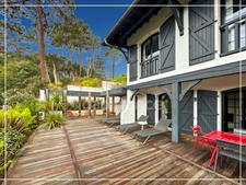 SOORTS-HOSSEGOR – CONFIDENTIAL PROPERTY BETWEEN PINES, DUNES AND OCEAN.