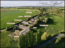 Corps de ferme à vendre 7 pièces BRULON (72)