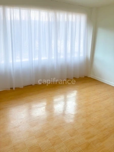 *Caucriauville* Appartement T4 86 m² ascenseur et cave.