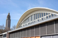 *Centre-Ville Le Havre* Fonds de commerce Restaurant 230 m² emplacement numéro, 130 m de façade + 2 appartements (T2 et T3) + stationnement
