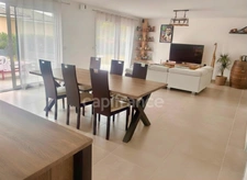 *Octeville-sur-mer* maison de 2021 de 154 m² avec une vie de plain-pied, 4 chambres, garage, spa