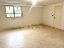 **NOTRE DAME DU BEC** Propriété d’exception de 270 m² habitables jusqu’à 510 m², séjour 100 m² en marbre, Terrain 2000 m² + 3 ha de bois
