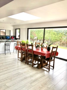 ***GAINNEVILLE***maison non mitoyenne de 126m² avec vie de plain pied composée de 4 chambres, 2 salles de bains, jardin et garage