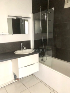 ***Le Havre*** Appartement T3 vendu loué avec ascenseur, balcon, vue dégagée 
