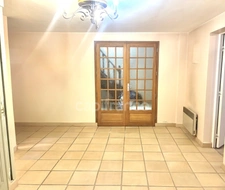 **NOTRE DAME DU BEC** Propriété d’exception de 270 m² habitables jusqu’à 510 m², séjour 100 m² en marbre, Terrain 2000 m² + 3 ha de bois
