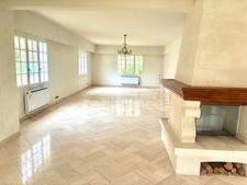 **NOTRE DAME DU BEC** Propriété d’exception de 270 m² habitables jusqu’à 510 m², séjour 100 m² en marbre, Terrain 2000 m² + 3 ha de bois