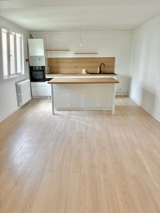**Exclusivité**Sainte-Cécile**Maison rénovée de 137 m², 4 chambres, jardin et double garage