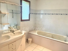 *MARAIS VERNIER* Maison familiale de 2012, T5 de 150 m², avec jardin de 1200 m²