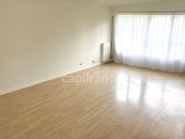 *Caucriauville* Appartement T4 86 m² ascenseur et cave.