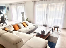 *Octeville-sur-mer* maison de 2021 de 154 m² avec une vie de plain-pied, 4 chambres, garage, spa