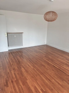 Exclusivité *Coup de cœur* Vue exceptionnelle sur la Catène* T4/T5 Perret 96 m² avec parking et cave