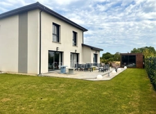 *Octeville-sur-mer* maison de 2021 de 154 m² avec une vie de plain-pied, 4 chambres, garage, spa