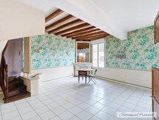 Local/bureau à vendre BESSE SUR BRAYE (72)