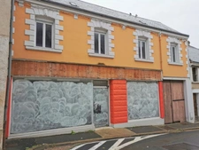 Dpt Sarthe (72), à vendre BESSE SUR BRAYE Local commercial ou habitation