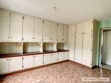Dpt Sarthe (72), à vendre BESSE SUR BRAYE Local commercial ou habitation