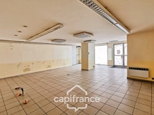 Local/bureau + appartement à vendre BESSE SUR BRAYE (72)