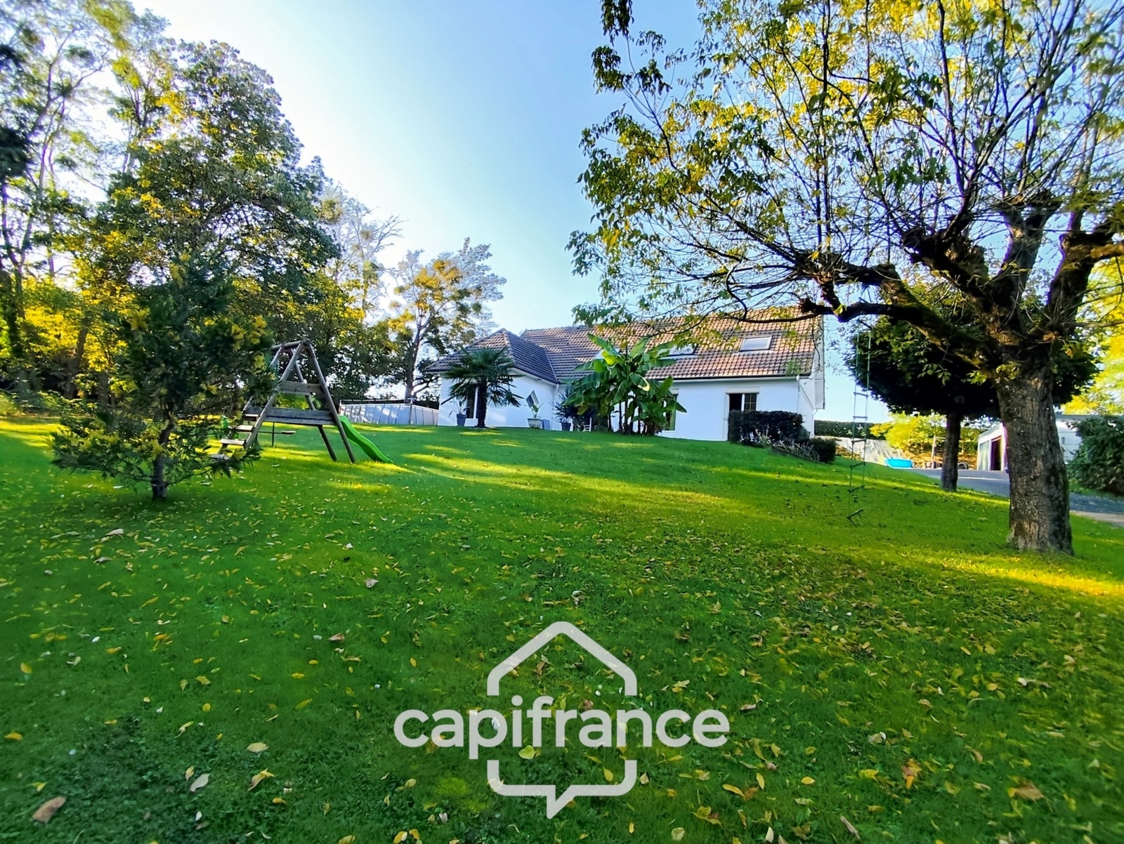 Maison à vendre BESSE SUR BRAYE 7 pièce(s) 157m2 189 000€