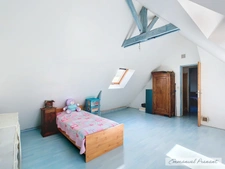 Dpt Loir et Cher (41), à vendre CELLE maison P10 de 210 m² - Terrain de 1 211,00 m² 