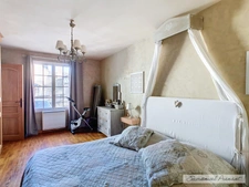 Dpt Loir et Cher (41), à vendre CELLE maison P10 de 210 m² - Terrain de 1 211,00 m² 