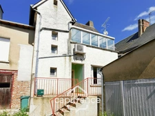 Local/bureau + appartement à vendre BESSE SUR BRAYE (72)