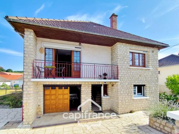 Maison à vendre 5 pièces BESSE SUR BRAYE (72)  -  Terrain 527 m²  -