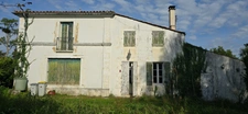 Maison viager à vendre 7 pièces proche de ROCHEFORT (17)