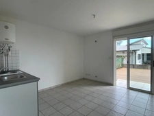 Ville du TAMPON (97430), STUDIO SECTEUR 3 MARES À louer, 