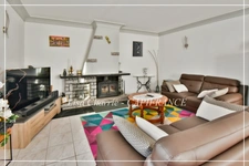 Maison à vendre 6 pièces de 170 m2 habitables proche de VILLENEUVE-DE-MARSAN (40) sur 1714 m2 de terrain 