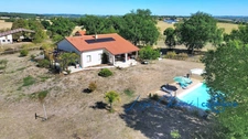Maison à vendre 4 pièces de 140 m2 habitables avec sous-sol, piscine, jardin fruitier sur plus de 4 800 m2 de terrain proche de VIC FEZENSAC (32)