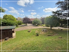Maison 6 pièces de 164 m2 habitables sur 2407 m2 de terrain à AUCH : vivre à Auch comme à la campagne, avec la cathédrale en toile de fond 