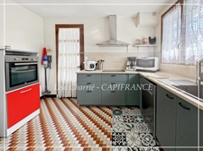 Maison à vendre 6 pièces de 170 m2 habitables proche de VILLENEUVE-DE-MARSAN (40) sur 1714 m2 de terrain 