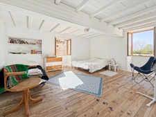 Maison à vendre 174 m2 habitables, 2 niveaux, 6 pièces proche de VIC FEZENSAC (32) sur 11 183 m2 de terrain 