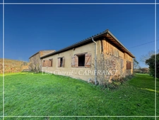 Gascon property: TWO HOUSES, 10 rooms, 324 m2 of living space on 3159 m2 of land near NOGARO (32) 