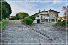 Maison 6 pièces de 164 m2 habitables sur 2407 m2 de terrain à AUCH : vivre à Auch comme à la campagne, avec la cathédrale en toile de fond 