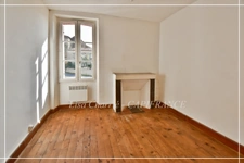 House for sale, 5 rooms, 71 m2 of living space with garden, small courtyard, outbuildings near NOGARO (32)
