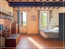 Property for sale, 11 rooms, 406 m2 of living space in total, with outbuilding on 5261 m2 near NOGARO (32)