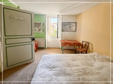 Propriété aux multiples possibilités : 2 maisons, studio et dépendances sur 3 007 m², proche de NOGARO (32)