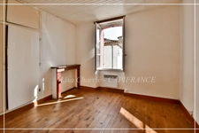 House for sale, 5 rooms, 71 m2 of living space with garden, small courtyard, outbuildings near NOGARO (32)