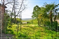 House for sale, 5 rooms, 71 m2 of living space with garden, small courtyard, outbuildings near NOGARO (32)