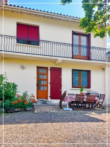 House for sale, 6 rooms, 170 m2 of living space, near Le Houga (32), on 1714 m2 of land 