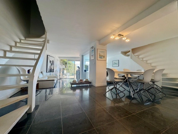 Maison à vendre 5 pièces PORT CAMARGUE (30)