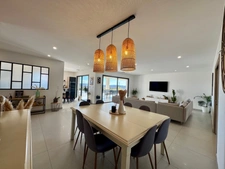 Maison à vendre 7 pièces RIBAUTE LES TAVERNES (30)