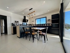 Maison à vendre 7 pièces RIBAUTE LES TAVERNES (30)