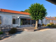 Maison de plain pieds à vendre - centre ville de Surgères 