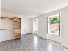 Petite maison à vendre 2 pièces  SALLES SUR MER (17)